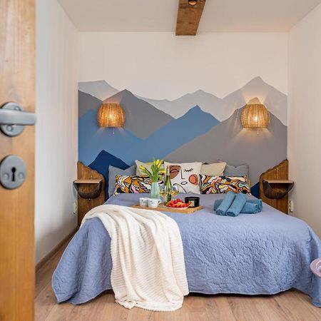 Family Garden Apartments With Free Private Parking & Playground Riga Extérieur photo