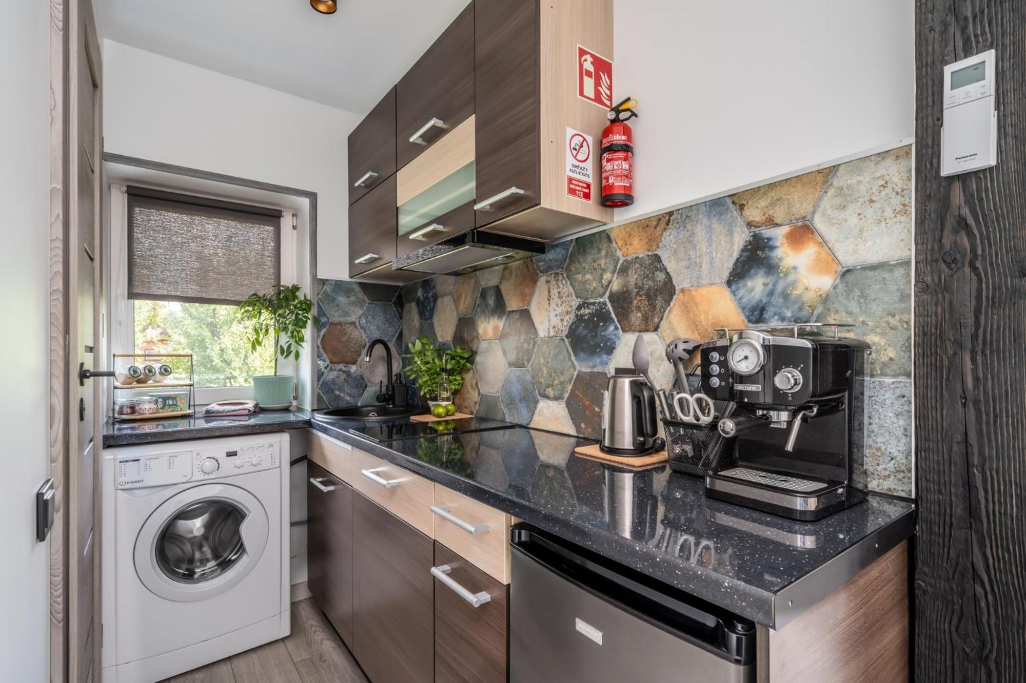 Family Garden Apartments With Free Private Parking & Playground Riga Extérieur photo