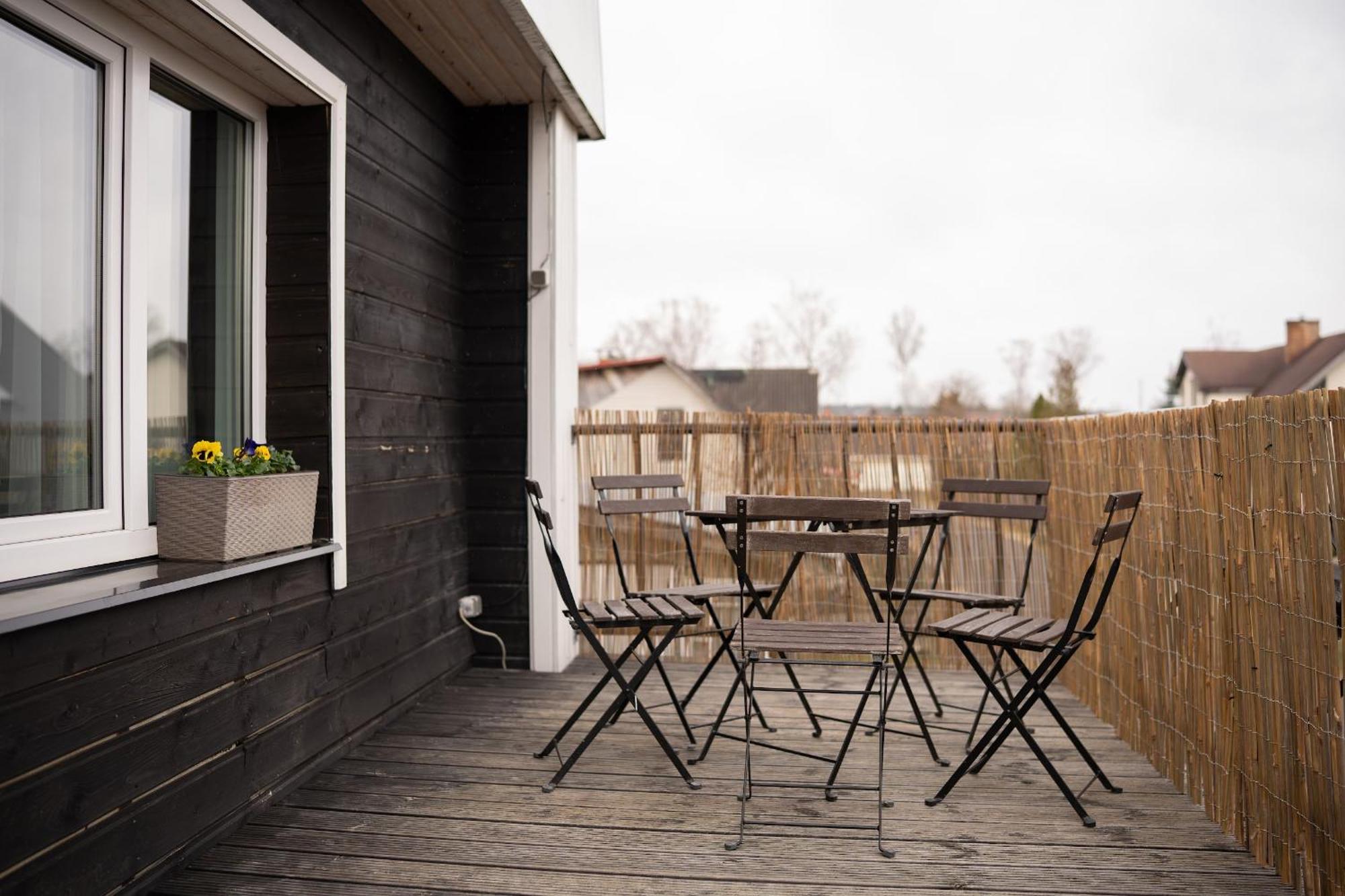 Family Garden Apartments With Free Private Parking & Playground Riga Extérieur photo