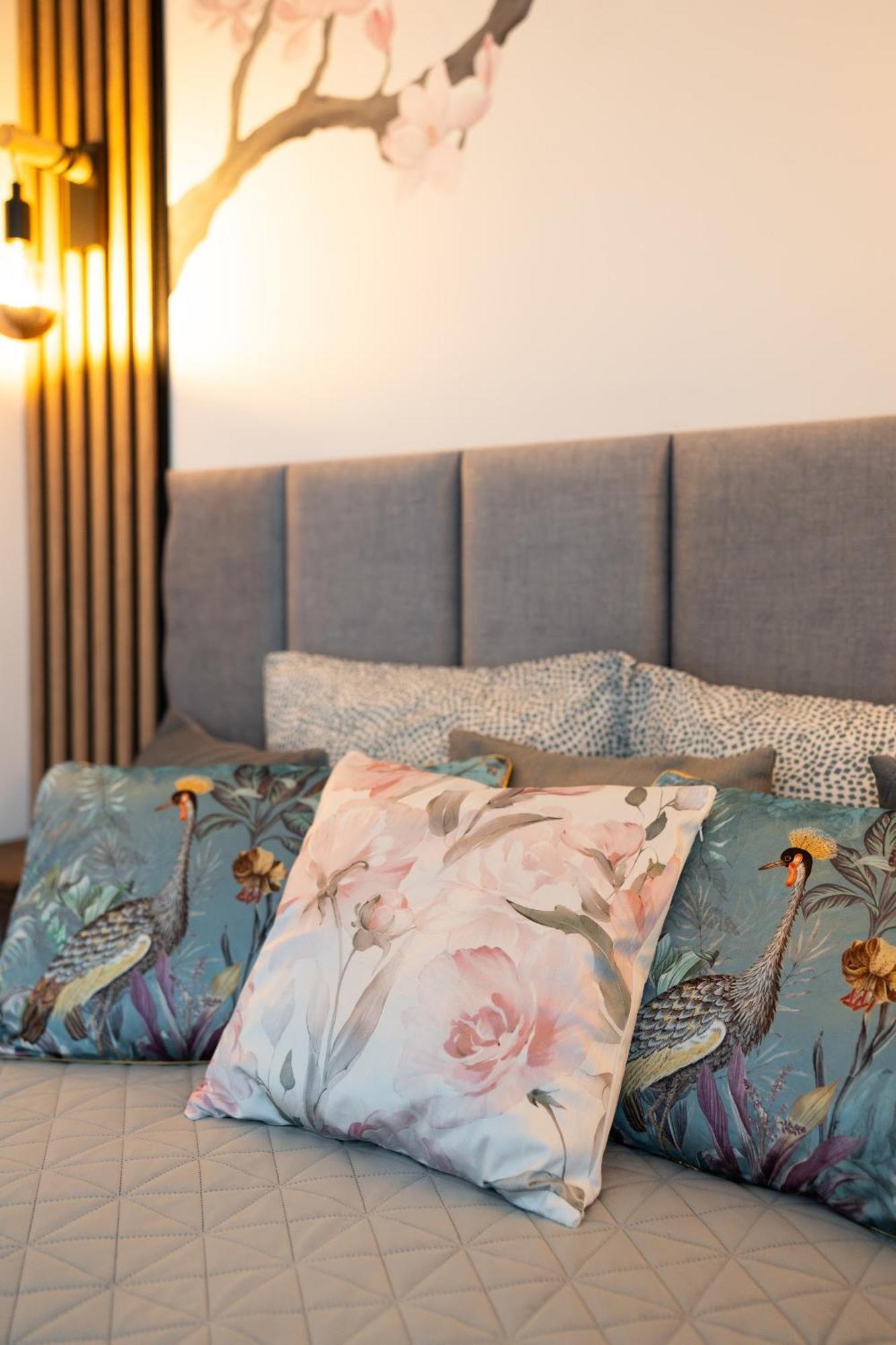 Family Garden Apartments With Free Private Parking & Playground Riga Extérieur photo