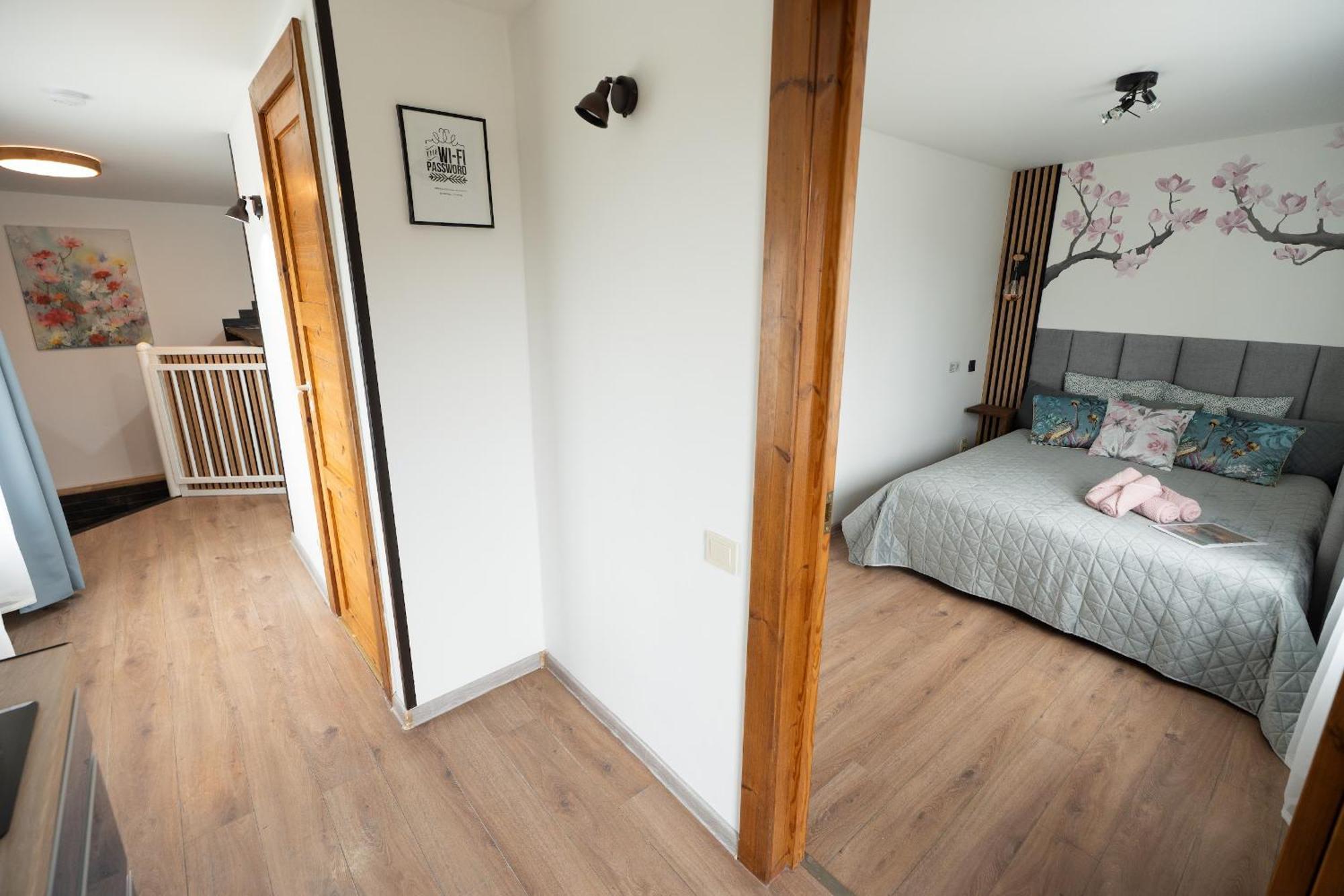 Family Garden Apartments With Free Private Parking & Playground Riga Extérieur photo
