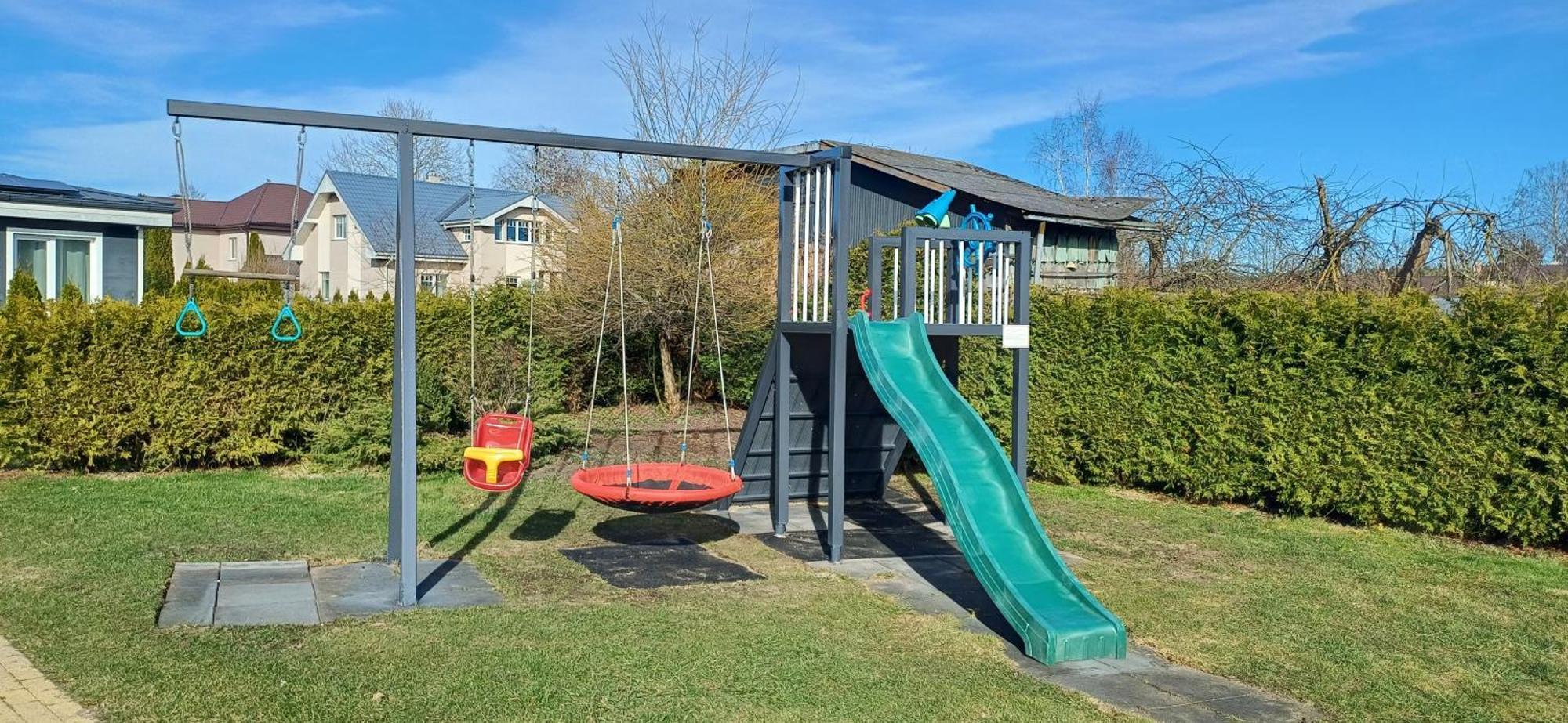 Family Garden Apartments With Free Private Parking & Playground Riga Extérieur photo